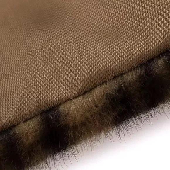 Leopard Faux Fur Cropped Capelet - Picture 7 of 9